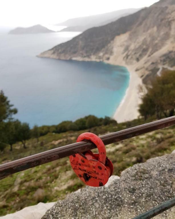 K For Kefalonia 카라보밀로스 외부 사진